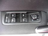 Volkswagen Touran 1,4 TSI R-Line, Navi, 7.míst.. - náhled 17