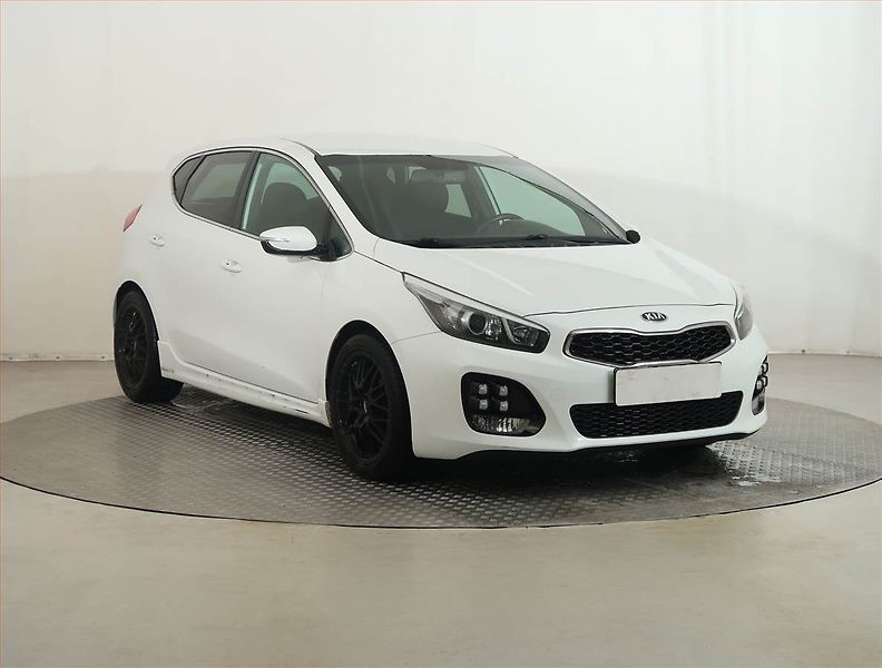 Kia Ceed (2016) 1.0 T-GDI, Navi, Tempomat - fotografie inzerátu