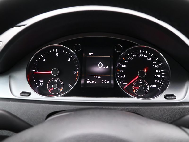 Volkswagen CC 2.0 TDI 103kW Serv.kniha CZ - fotka 15 z 28