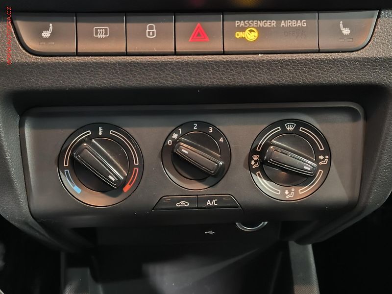 Škoda Fabia (2021) 1.0 TSi, ČR, Ambition - fotka 15 z 17