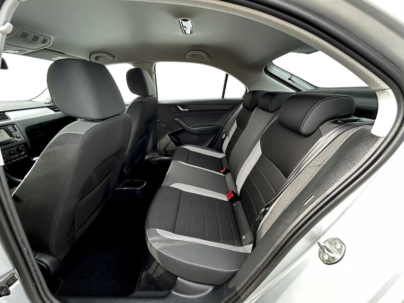 Škoda Rapid (2017) 1.2 TSI 81kW MP5 Ambition - fotka 27 z 32