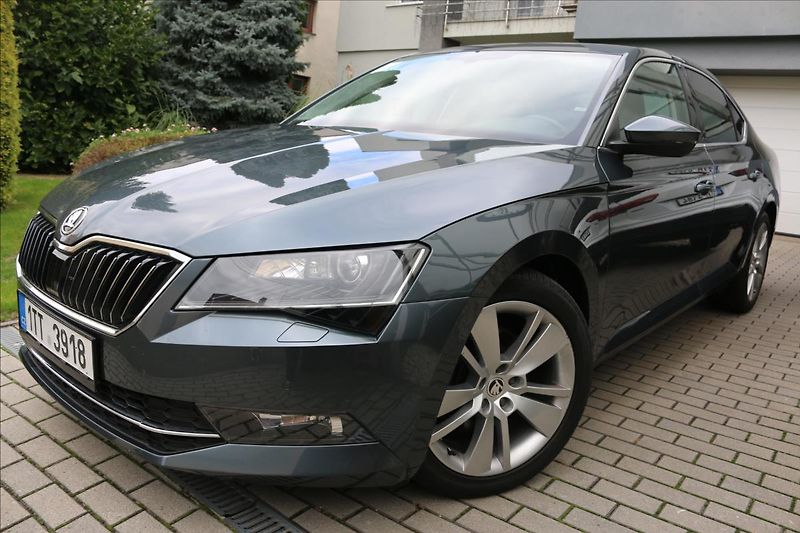Škoda Superb 2,0 110Kw, ČR, Tažné - fotka 1 z 47