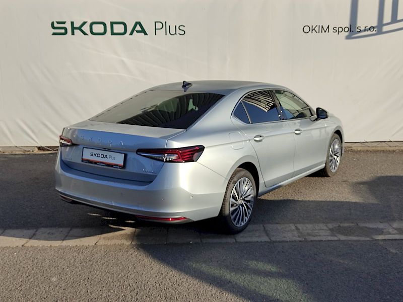 Škoda Superb (2026) L&K 1,5 Tsi 110 Kw DSG - fotka 2 z 43