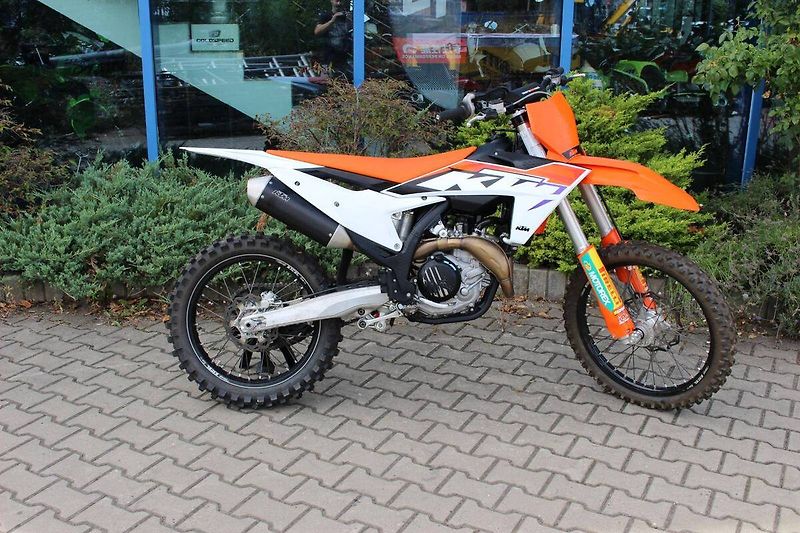 KTM 450 SX-F (2024) 2024  SKLADEM - fotka 3 z 12