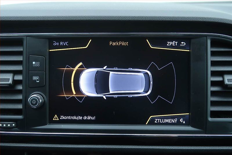 Seat Leon (2017) 1.4 TSI, Kůže, Tempomat - fotka 16 z 23