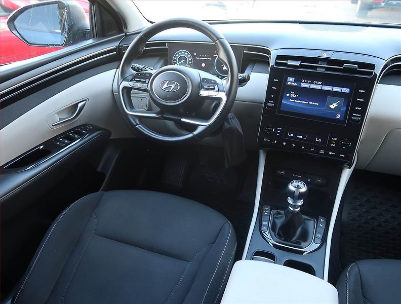 Hyundai Tucson (2022) 1.6 T-GDI - fotka 7 z 20