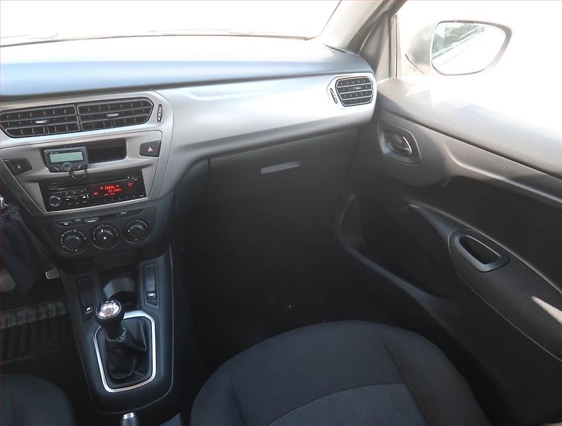 Citroën C-Elysée (2017) 1.2 PureTech, ČR,1.maj - fotka 8 z 15