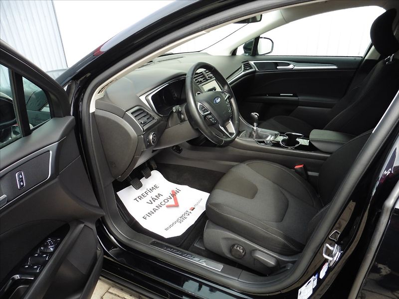 Ford Mondeo 2,0 TDCi Combi Titanium - fotka 8 z 16
