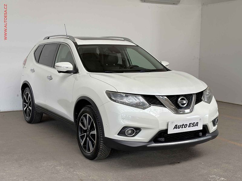 Nissan X-Trail (2015) 1.6 dCi 4x4, ČR, Navi, LED - fotografie inzerátu