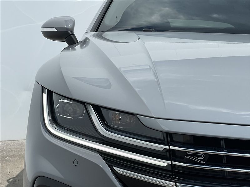 Volkswagen Arteon 2,0 TSI DSG R-Line Kamera - fotka 21 z 24