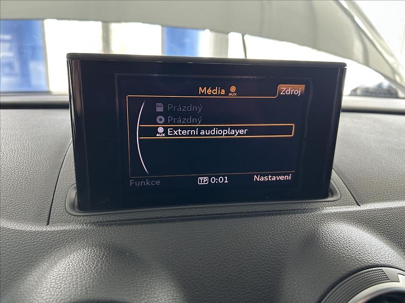 Audi A3 2,0   TDI 110kW,S-LINE,SPORTBA - fotka 17 z 35
