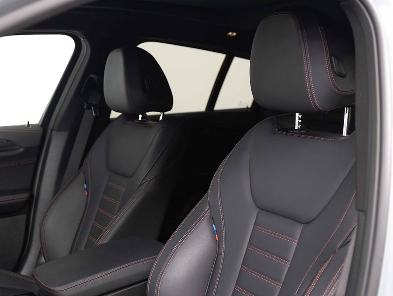 BMW X4 M40d - fotka 19 z 22