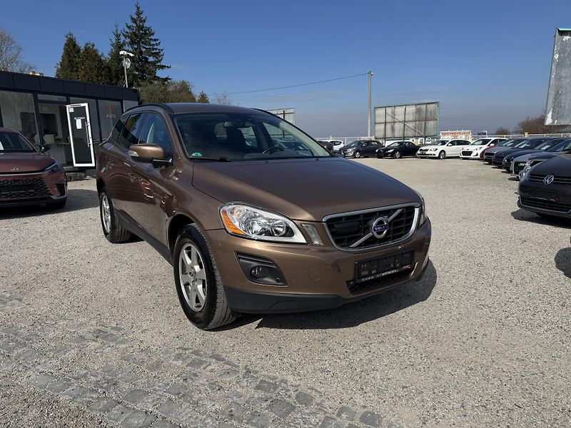 Volvo XC60 (2010) 2.4D5 151KW 1.Majitel AWD  - fotografie inzerátu