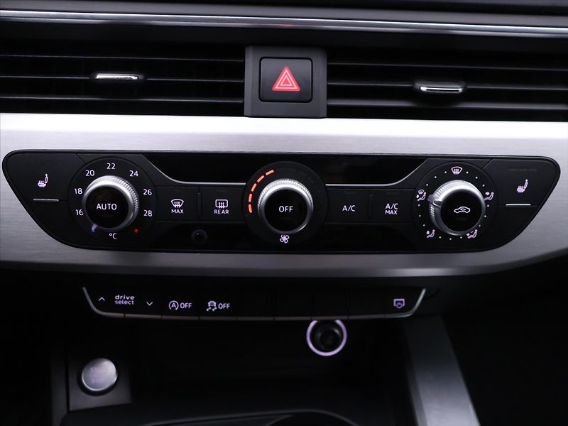 Audi A5 3,0 50TDI 210kW Quattro DPH - fotka 29 z 41