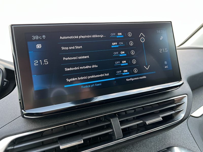 Peugeot 5008 (2021) 1.5HDi 96kW Allure+! Tažné! 7m - fotka 33 z 46