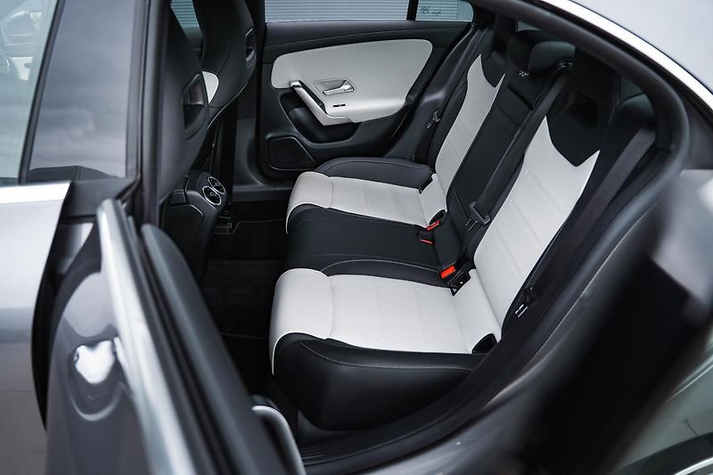 Mercedes-Benz CLA (2022) AMG CLA 45 s 4Matic+ - fotka 38 z 121
