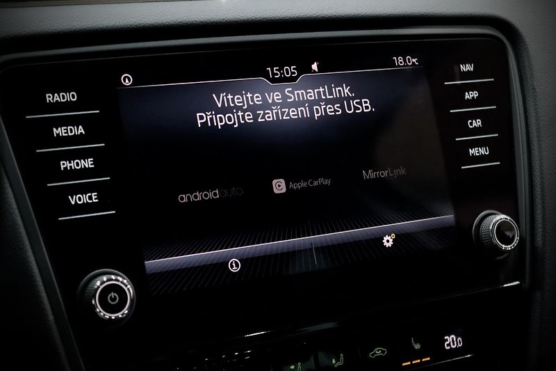 Škoda Octavia 3 FL Combi 1.4 TSI 110 kW DSG - fotka 28 z 32
