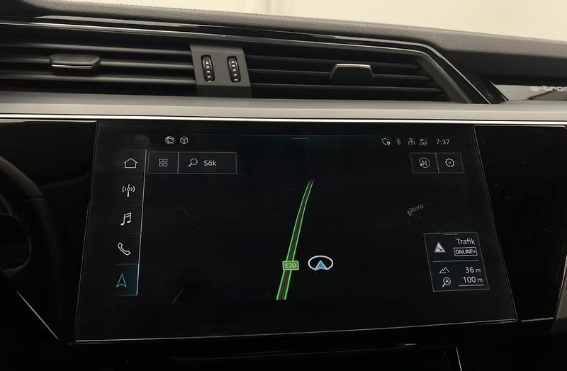 Audi Q8 e-tron 50 Q Vzduch. odpružení Kamera - fotka 25 z 32
