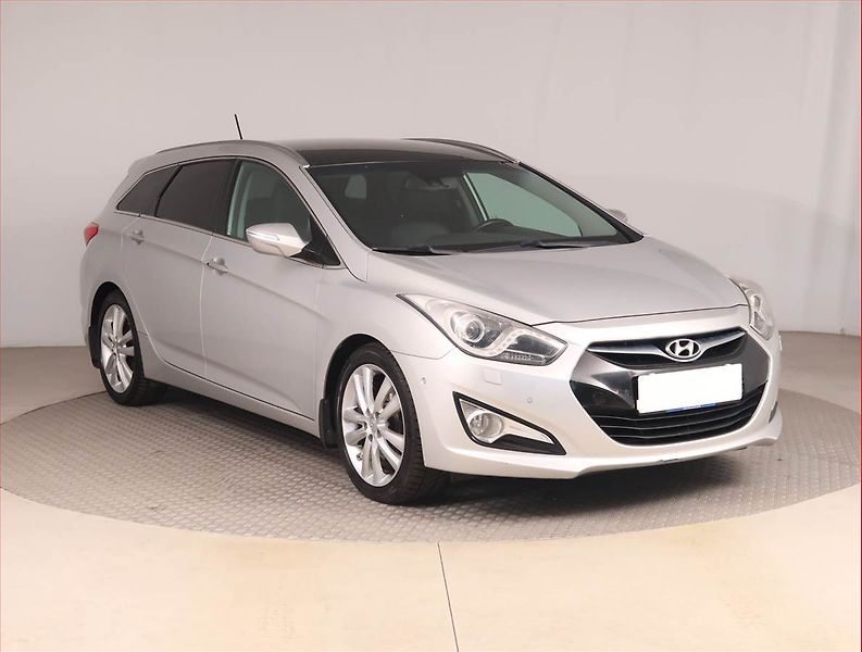 Hyundai i40 (2013) 1.7 CRDi, Navi, Xenony - fotografie inzerátu
