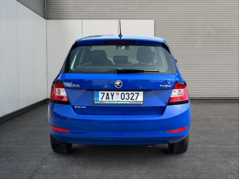 Škoda Fabia 1,0 TSI 70 Active - fotka 5 z 11