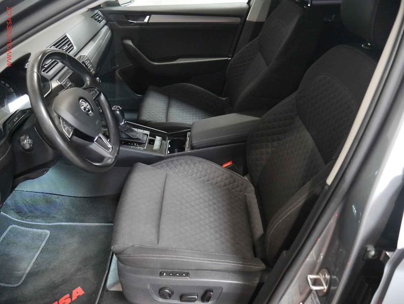 Škoda Superb (2017) 2.0 TDi, ČR, Style, DSG - fotka 9 z 23