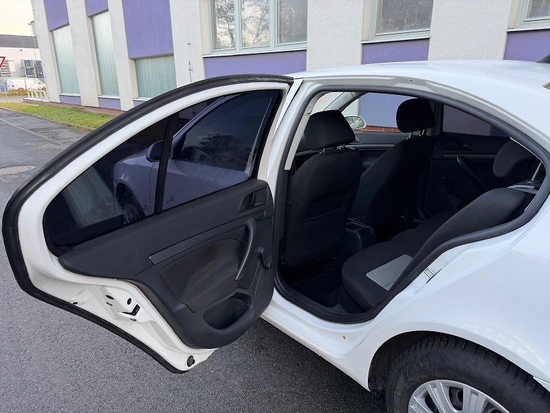 Škoda Octavia II. 1,9 TDI / 2.maj./ ČR /  - fotka 12 z 30