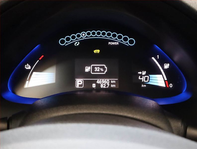 Nissan Leaf (2015) 24 kWh, SoH 83%, Automat - fotka 11 z 27