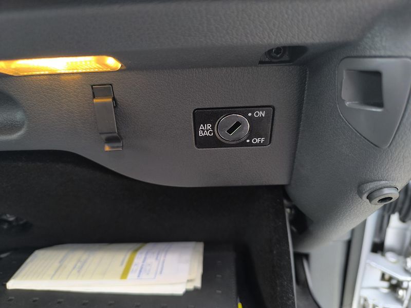 Volkswagen Golf Plus (2005) 1.4 1.MAJITEL,SERVISNI KÍŽKA - fotka 22 z 32