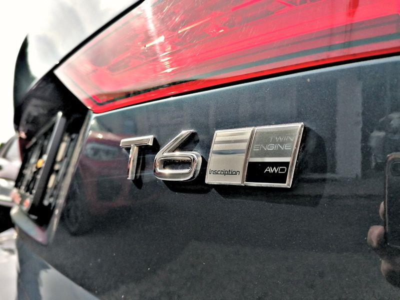 Volvo V60 (2020) 2.0 T6 AWD PHEV INSCRIPTION - fotka 40 z 42