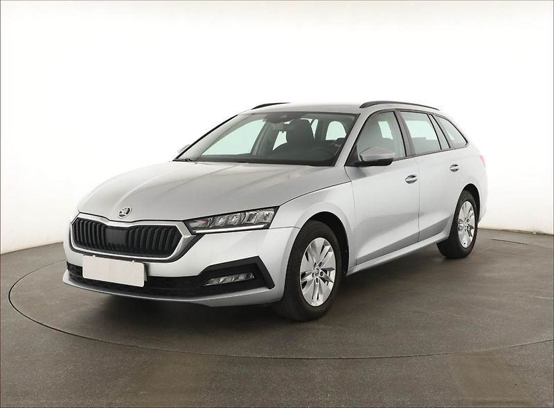 Škoda Octavia (2022) Ambition 2.0 TDI, ČR,1.maj - fotka 2 z 14