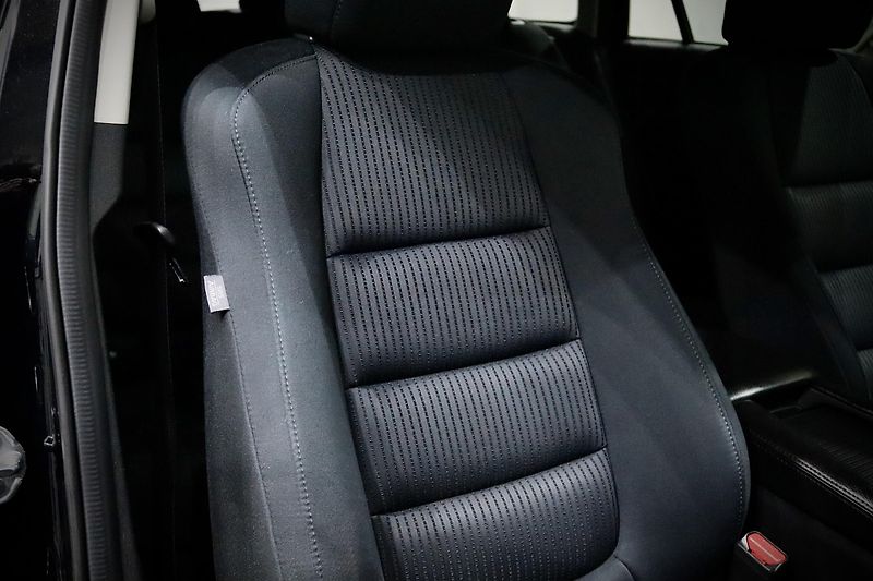 Mazda 6 Wagon 2.0 Skyactiv 121 kW - fotka 16 z 34