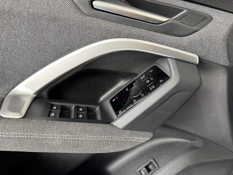 Audi Q5 TDI Quattro*S-LINE*360*SKLADEM - fotka 38 z 45
