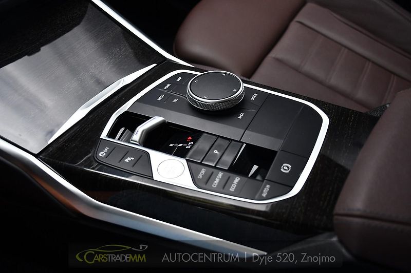 BMW Řada 3 320D xDrive TAŽNÉ ČR 1.M - fotka 36 z 57
