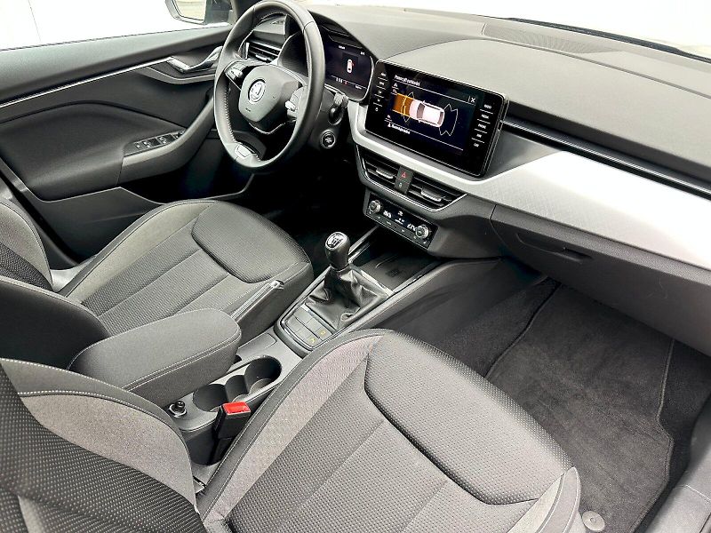 Škoda Scala (2022) 1.0 TSI 81kW Tour - fotka 7 z 25
