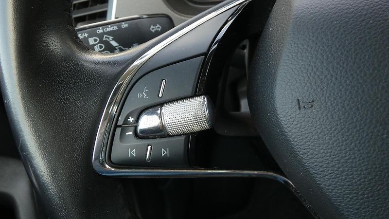 Škoda Fabia Combi 1.0 TSI Ambition - fotka 11 z 22