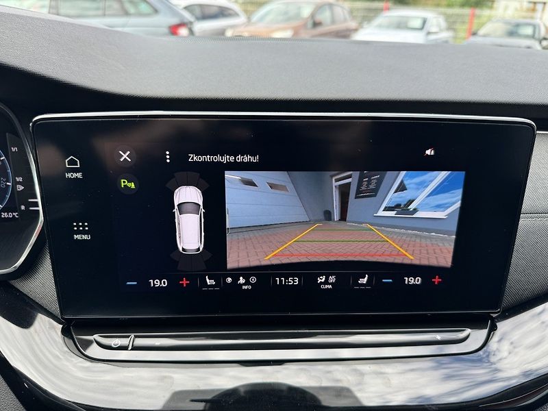 Škoda Octavia (2023) 2.0TDi DSG Ad.LED Webasto - fotka 17 z 50