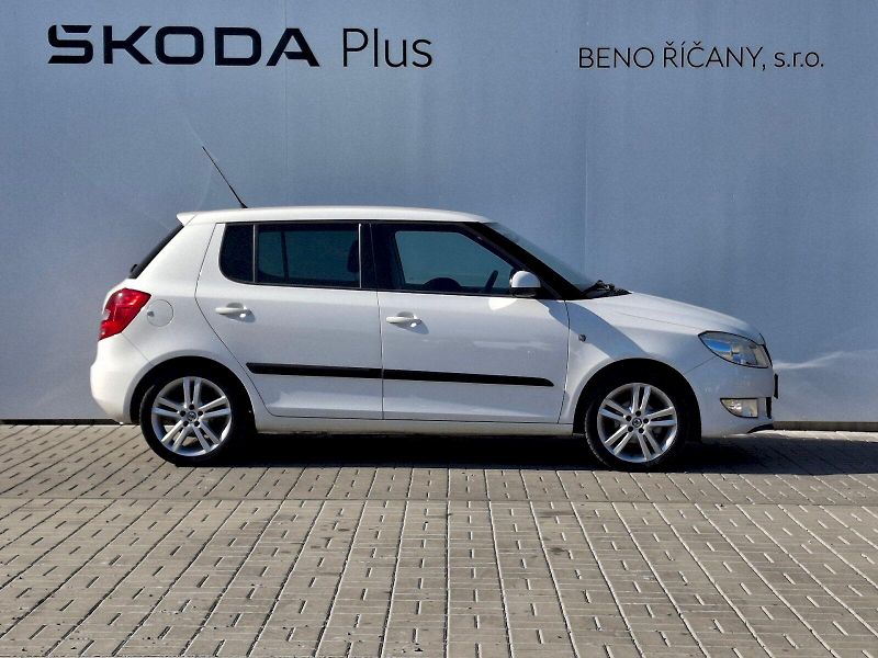 Škoda Fabia (2011) Sport 1,2TSi 63kW - fotka 11 z 28