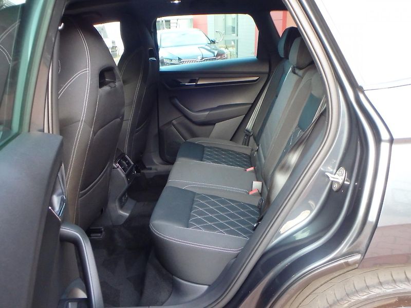 Škoda Karoq (2019) Sport Line 2.0 TDI 4x4,Panoram - fotka 24 z 28
