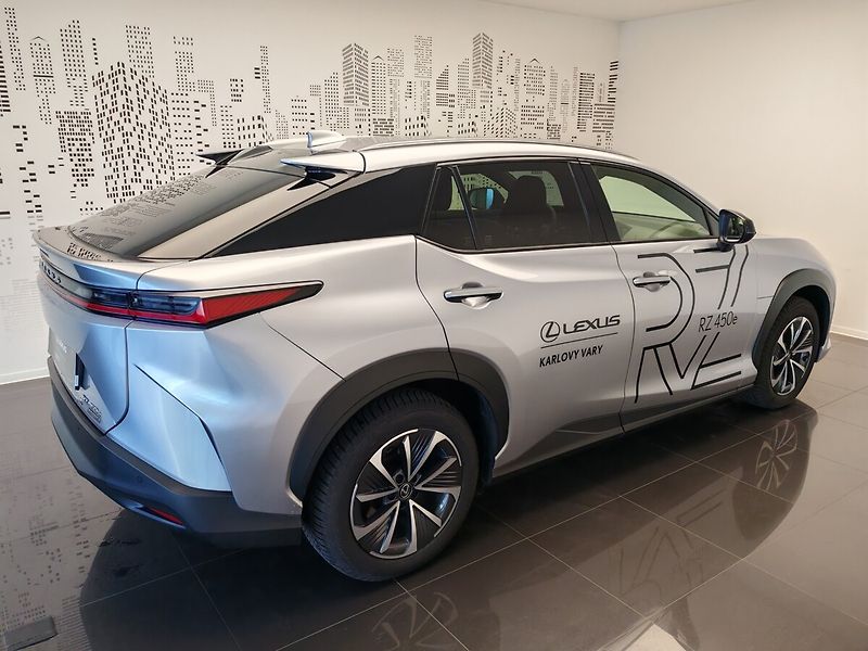 Lexus RZ 450e 450e Executive 4x4 - fotka 2 z 40