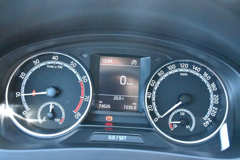Škoda Rapid (2017) STYLE Plus 1.0 TSI 81kW - fotka 16 z 30