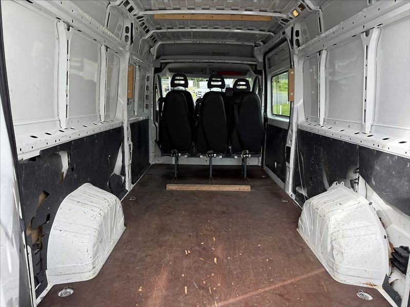 Citroën Jumper 2,2   HDI L2H2 6MÍST 1.MAJITEL - fotka 19 z 21