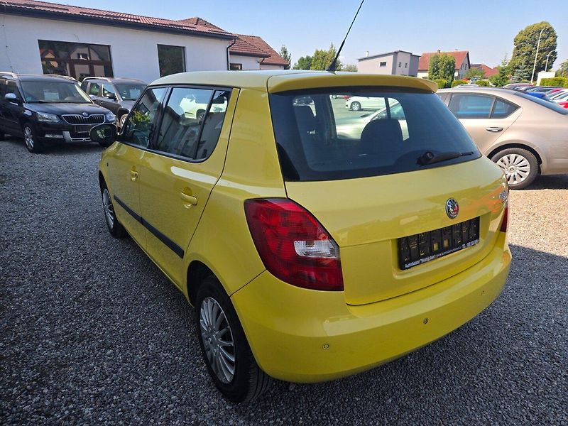 Škoda Fabia (2009) 1.4 16V Serviska - fotka 6 z 30