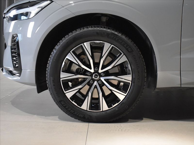 Volvo XC60 2,0 B4 AWD Plus Blis,Bezklíč - fotka 7 z 23