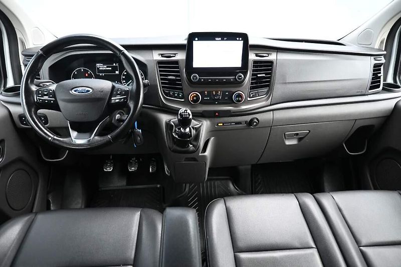 Ford Transit Custom (2020) 2.0 320 L2H1 9 Míst Klima ACC - fotka 11 z 26