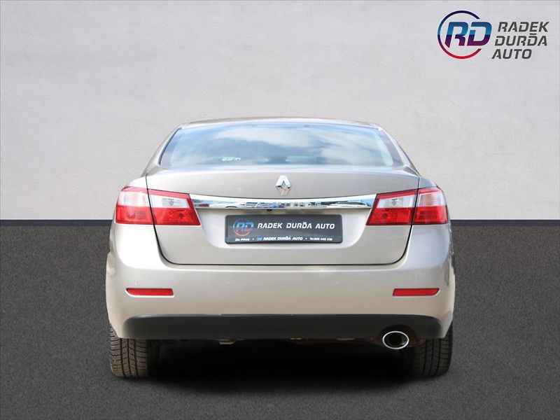 Renault Latitude 2,0 dCi  NOVÉ V ČR,AUTOMAT - fotka 6 z 30