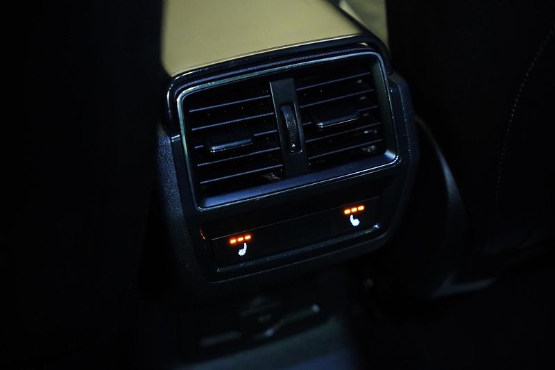 Škoda Karoq - fotka 19 z 28