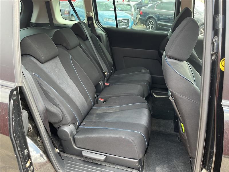 Mazda 5 1,8 i 7.MÍST KLIMA SERVIS - fotka 12 z 41