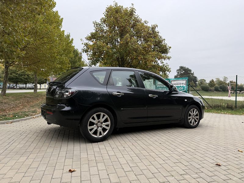 Mazda 3 1.6 AUTOMAT WEBASTO - fotka 11 z 32