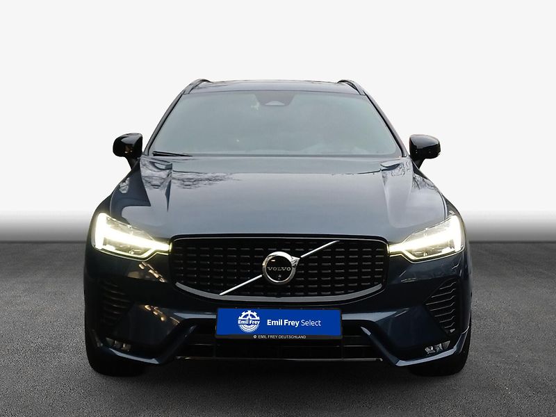 Volvo XC60 B5 AWD Plus Dark VZDUCH TAŽNÉ - fotka 3 z 15