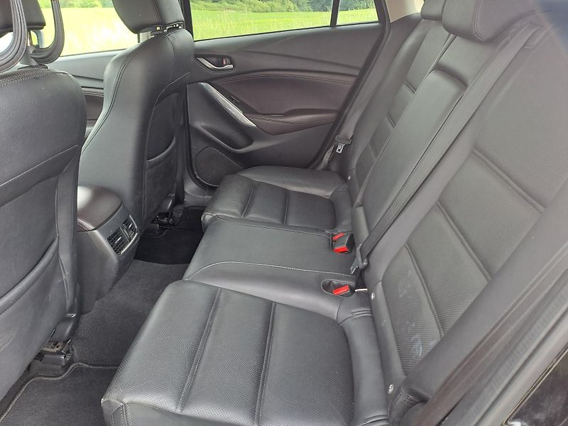 Mazda 6 (2016) 2.2 4x4 SKYACTIV 129 KW - fotka 29 z 31